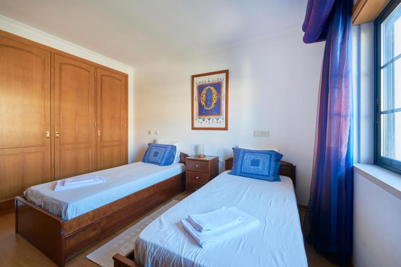 Apartamento Junto Nova&Praia Carcavelos II エクステリア 写真